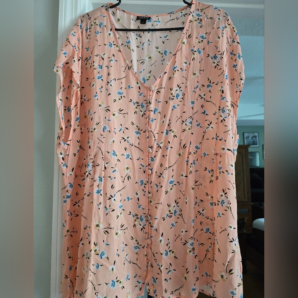 Plus size blouse